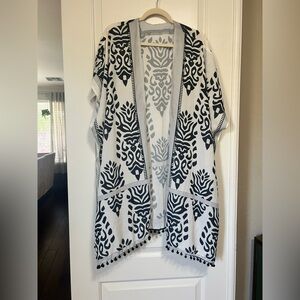 ☀️🚢 Chic Resort Cruise Beach Vacation Black & White Swim Coverup Tassels 🚢☀️